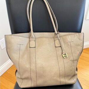 Aetienne Aigner Large Handbag Tote, 100% Genuine Leather Color Beige